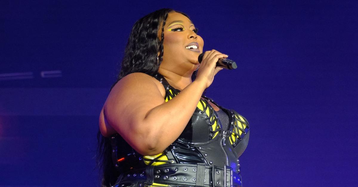 Lizzo Hit With Another Lawsuit Ex Employee Says Singers Team Member