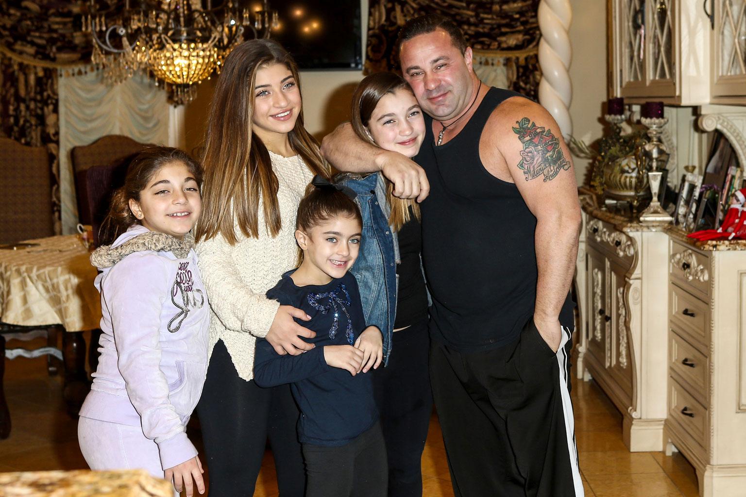 Teresa Giudice Says Goodbye To Joe Before Prison