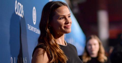 Jennifer Garner Gives Up Plastic Surgery Amid New Love Life