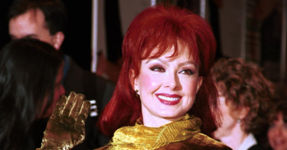 grammy winning country star naomi judd dies at