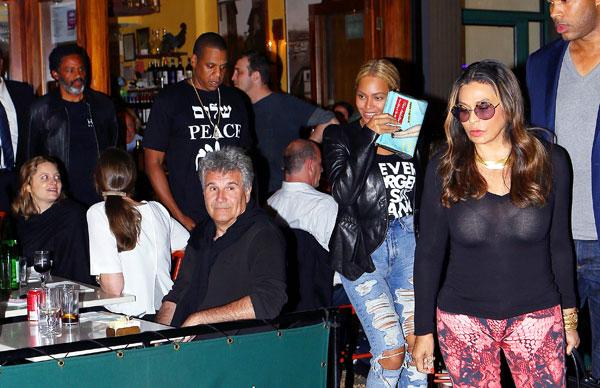 Jay-Z And Beyonce Dine With Tina Knowles and Richard Lawson