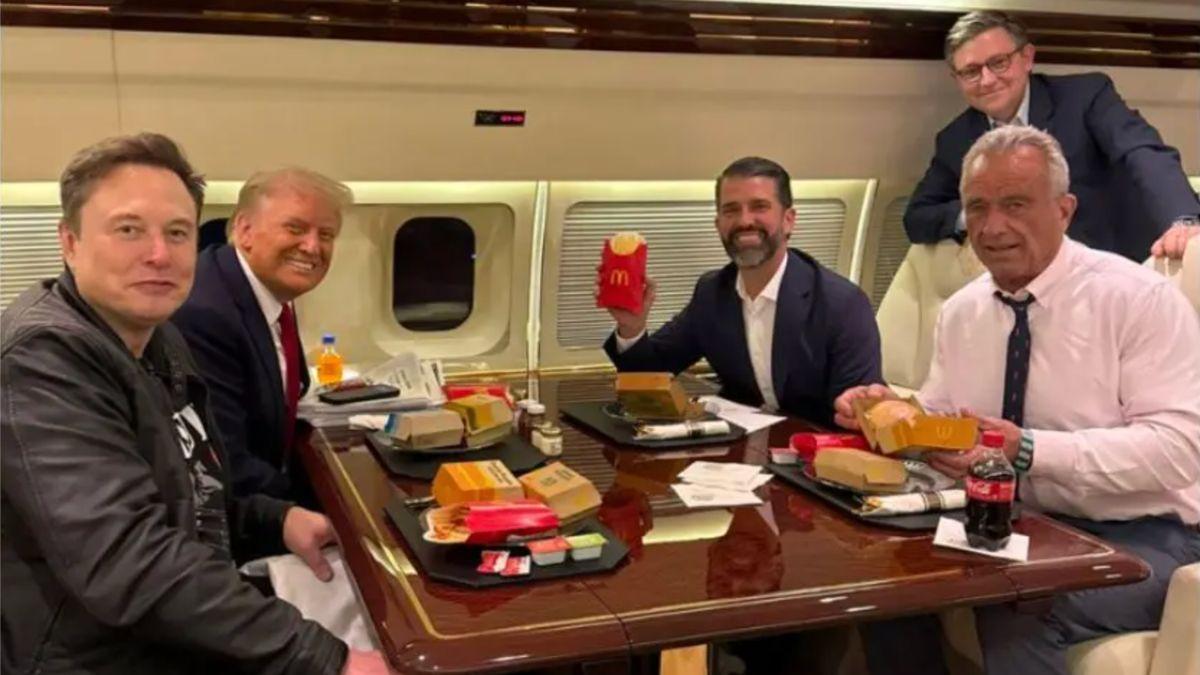Photo of Donald Trump with McDonald's