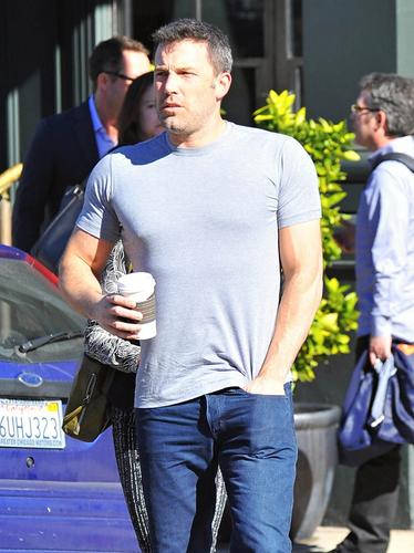 Hunky Actor Ben Affleck Sports Rippling Batman-Ready Muscles While Out ...