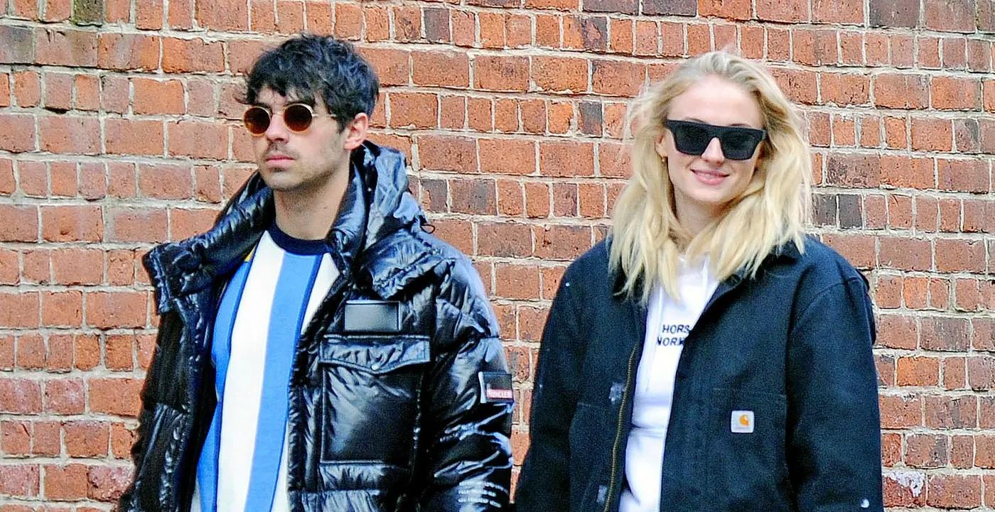 What to expect from celebrity divorces in 2023: 4 ways high-profile  break-ups have changed, from Sophie Turner and Joe Jonas' public opinion  battle to Gwyneth Paltrow and Chris Martin's united front