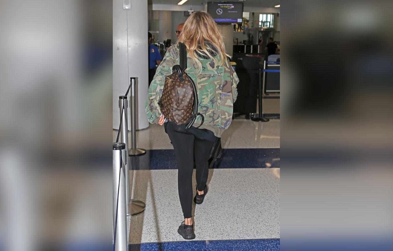 khloe kardashian butt deformed pregnancy problems