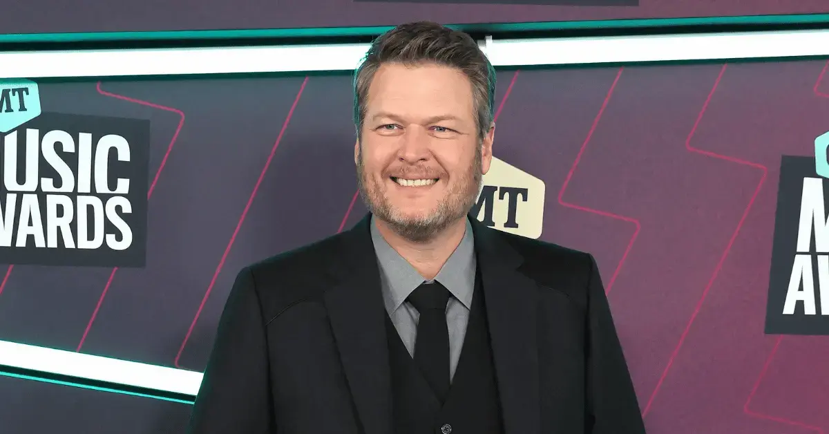 blake shelton put out to pasture on fat farm