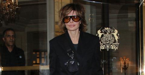 lisa rinna flips off critics booed bravocon pp