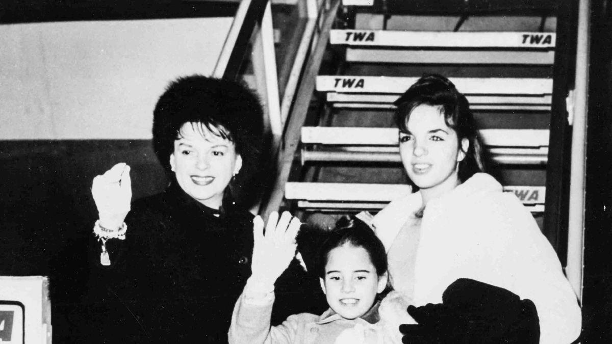 Liza Minnelli helped care for her mother from 13 years old. 