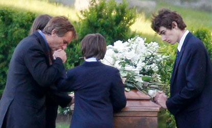 //mary kennedy burial