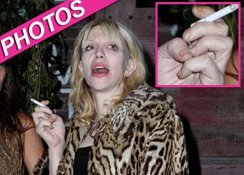 //courtney love finger nails drugs splash