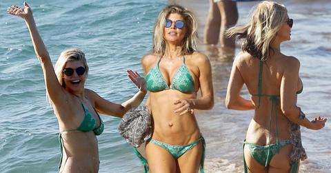 //fergie bikini abs boobs butt milf pp