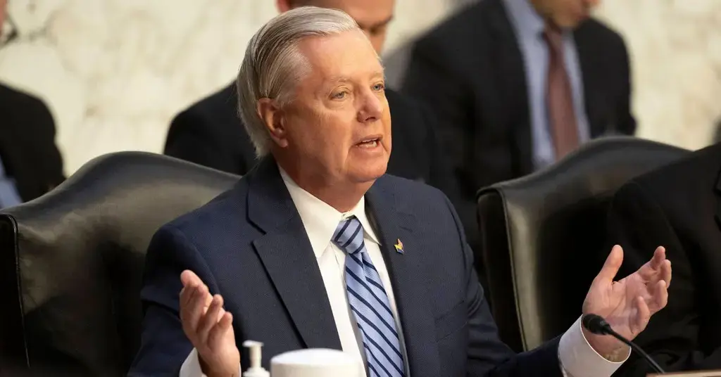 lindsey graham joins protest demanding chick fil a remain closed on sundays