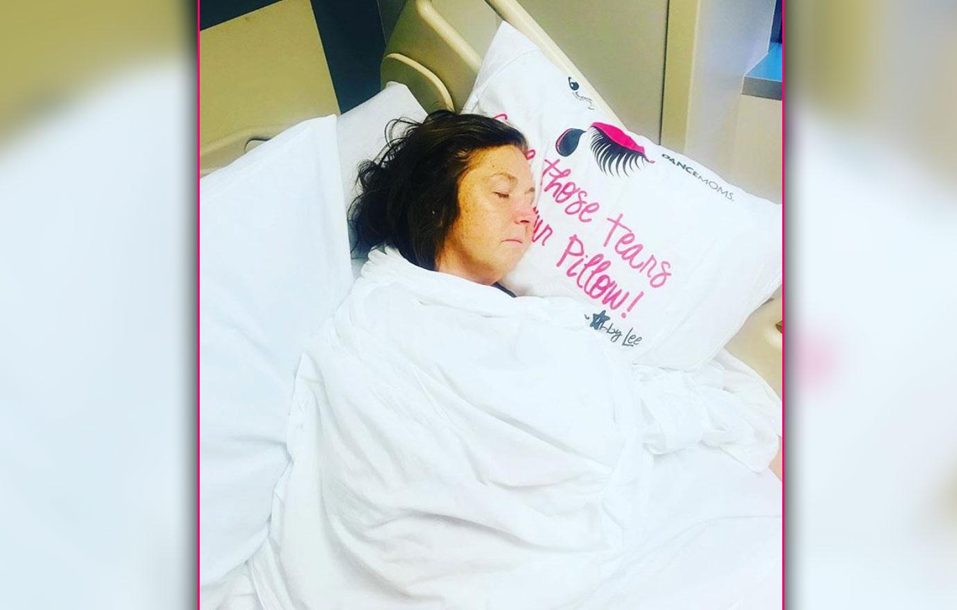 Abby Lee Miller New Hospital Bed Photo Tears On Pillow Cancer Battle 0348