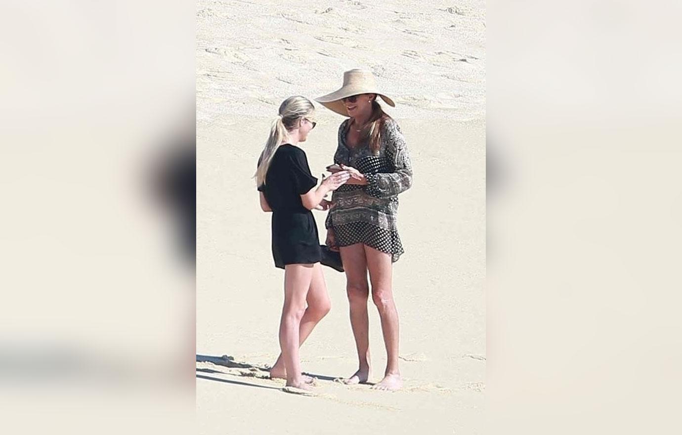 Caitlyn Jenner Wears Swimsuit On Beach Mexico Galpal Candis Cayne