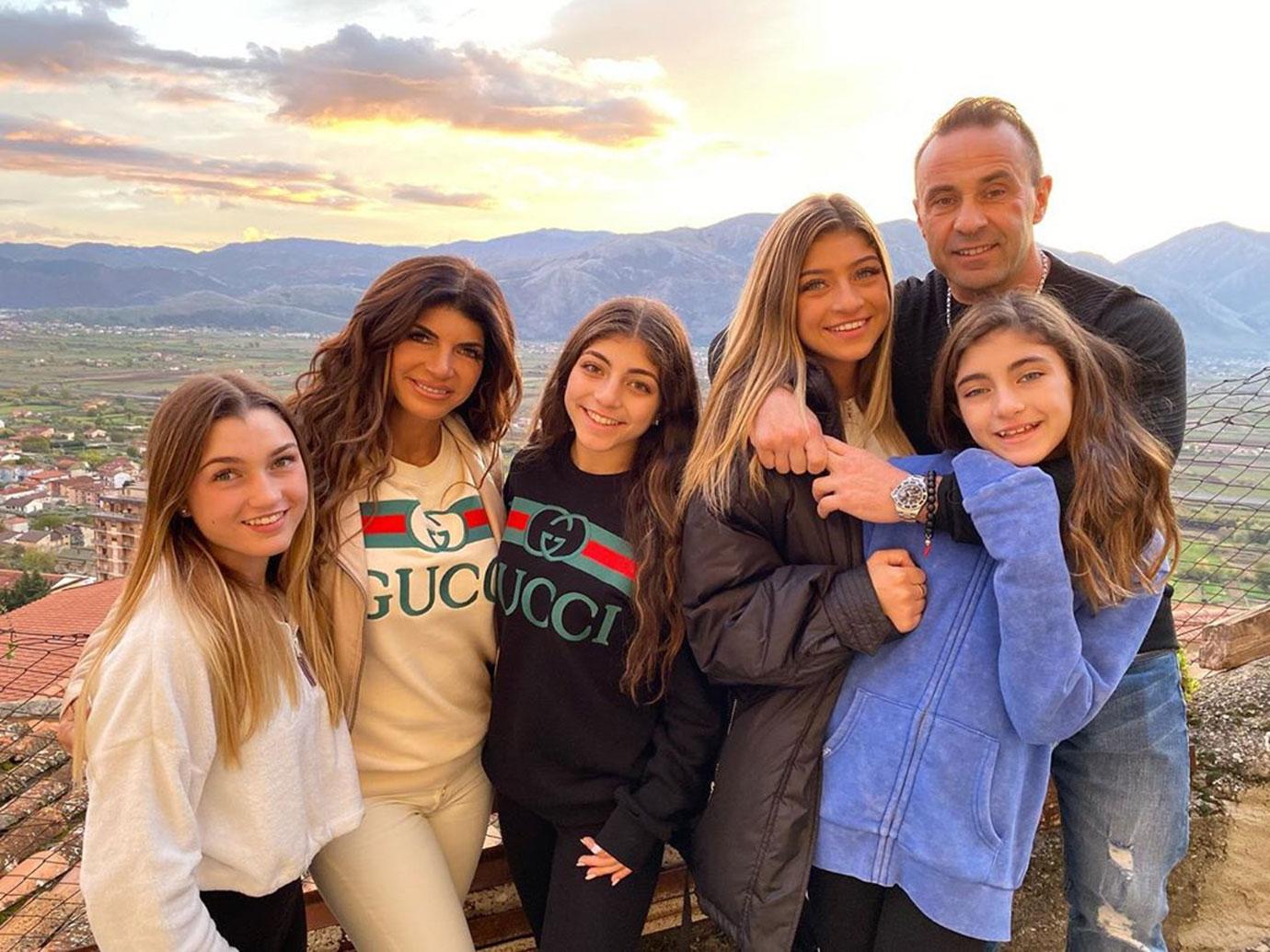 Joe Giudice and Teresa Giudice With Their Daughters In Italy