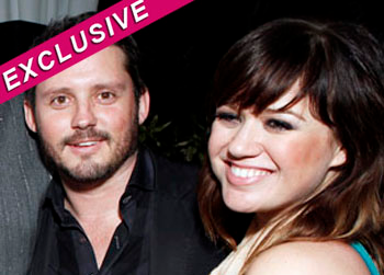 //kelly clarkson brandon blackstock getty