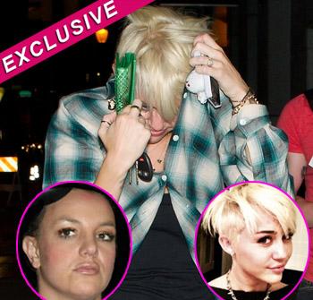 //pp_mileyhair_wenn_twitter__splash