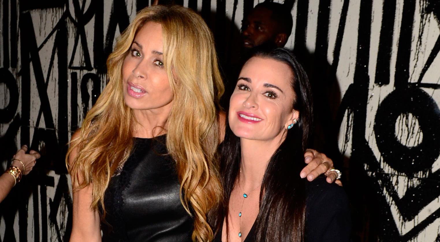 New Housewife Kathryn Edwards Confronts 'Morally Corrupt' Faye Resnick