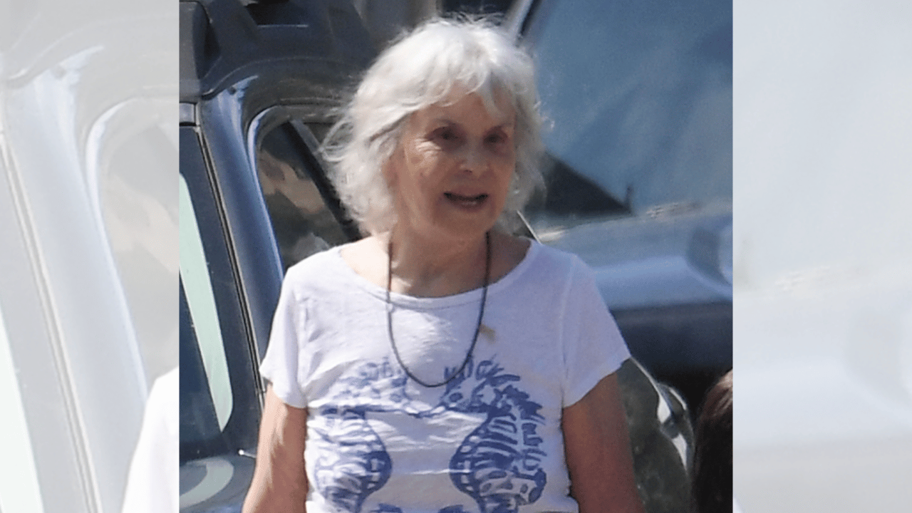 Photo of Jennifer Salt