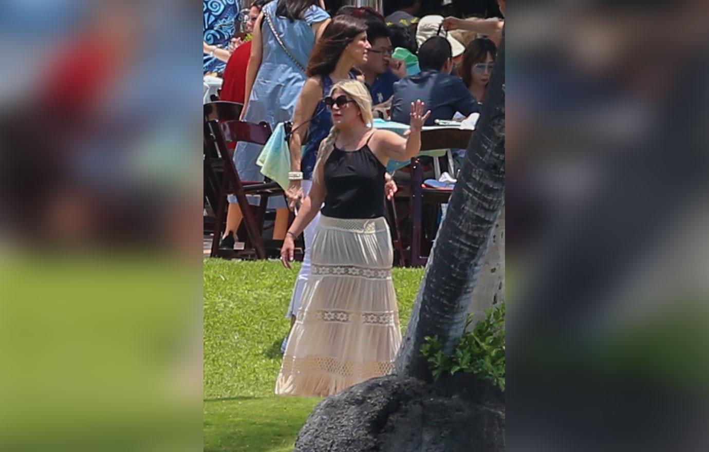 Tori Spelling Dean McDermott Hawaii Vacation Marriage