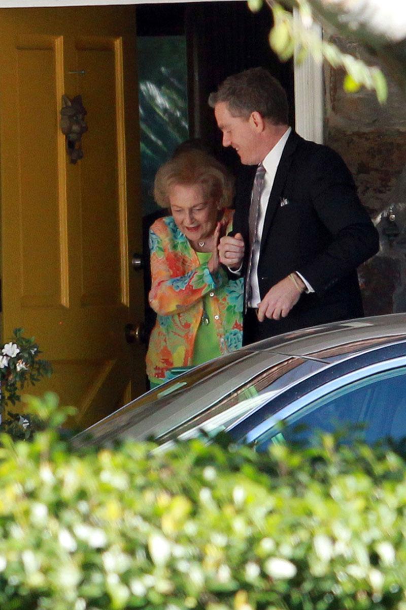 //betty white dying claims birthday