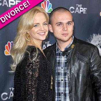 //mena suvari divorce