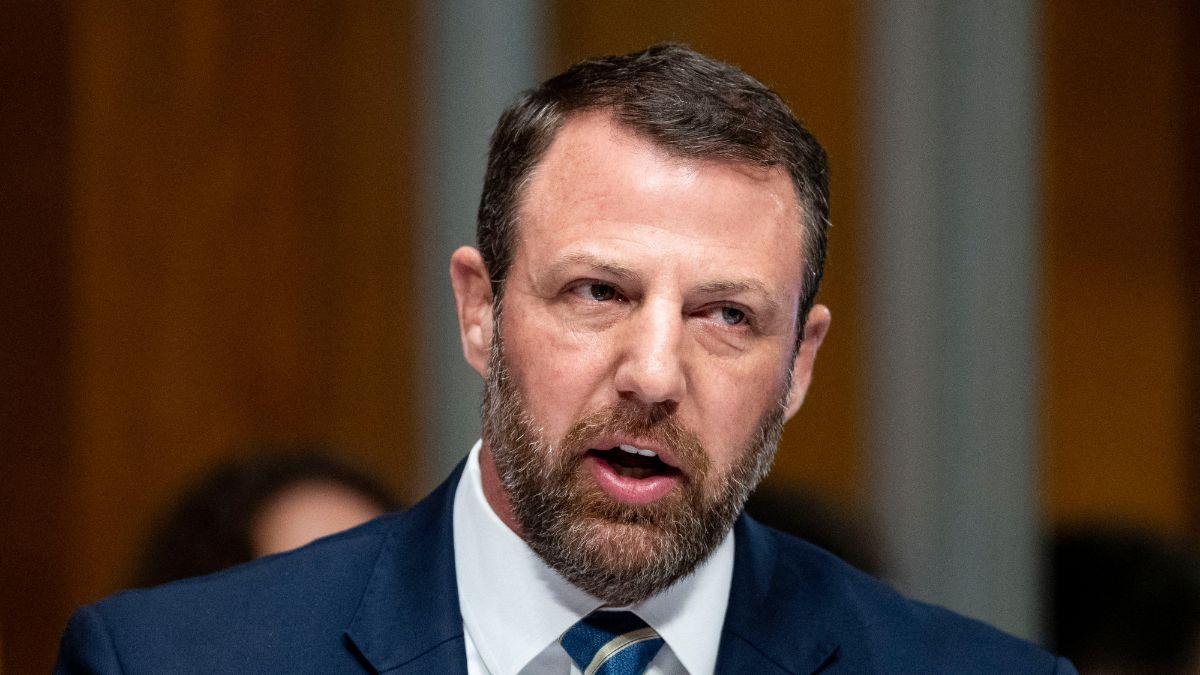 Photo of Markwayne Mullin