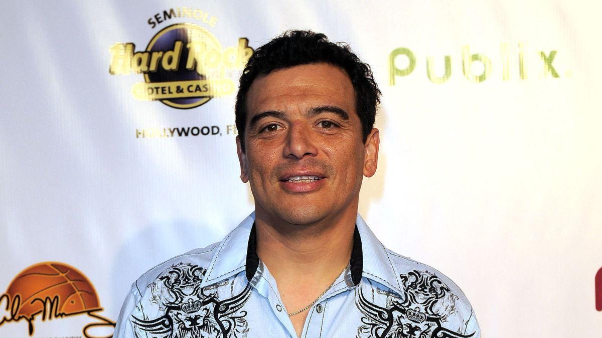 picture of Carlos Mencia