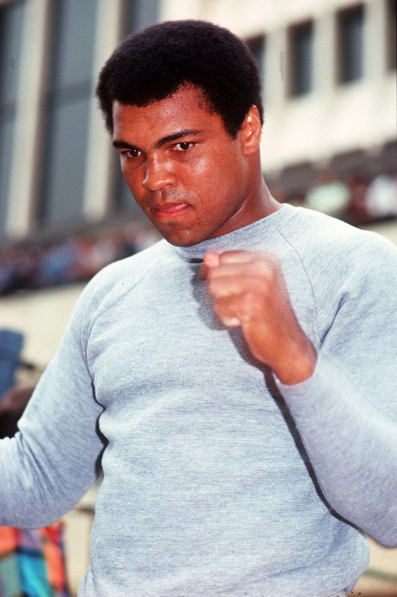 Muhammad-Ali-dead-Photos