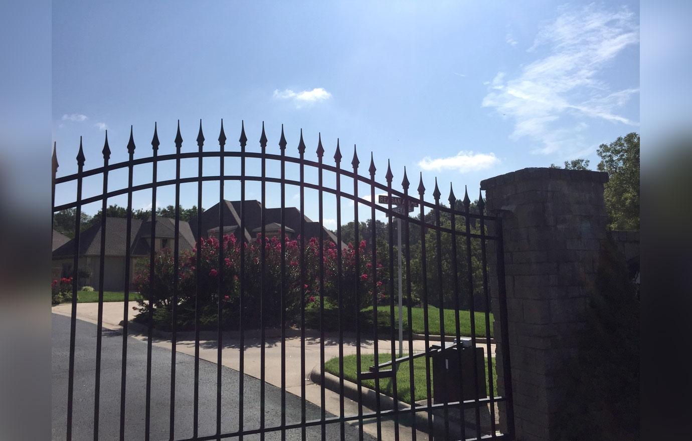 Inside Brad Pitt’s Secret Compound In Springfield Missouri