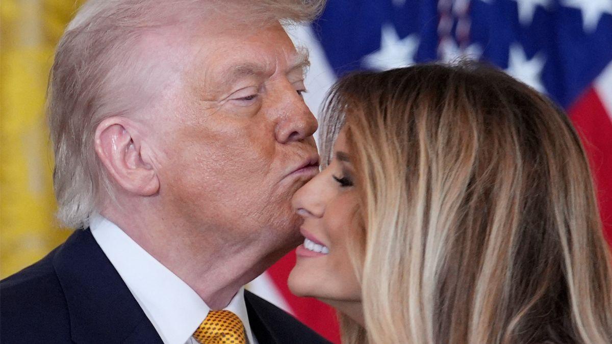 Photo of Melania Trump, Donald Trump