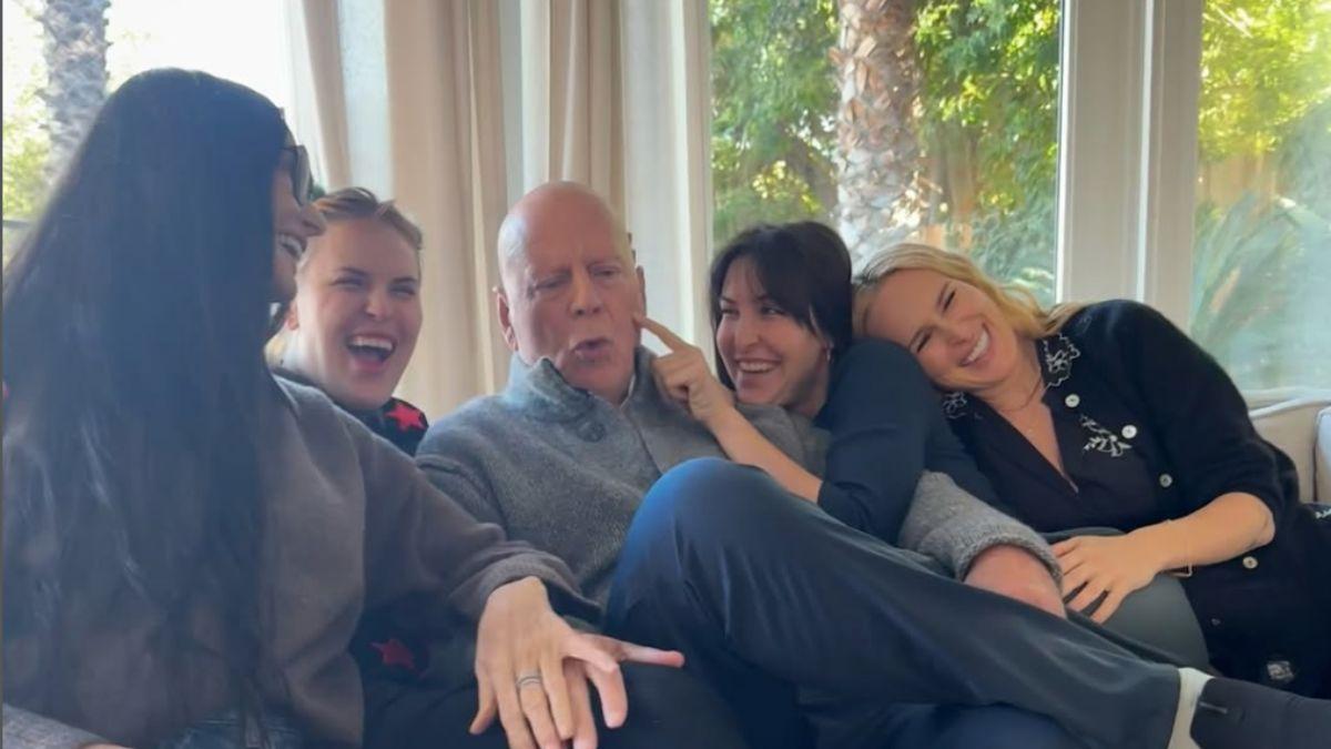Photo of Demi Moore, Tallulah, Scout, Rumer and Bruce Willis