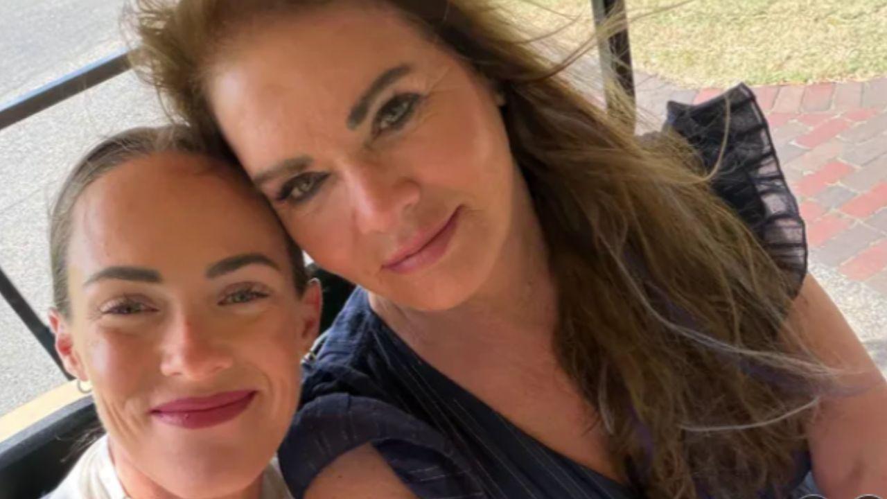 picture of picture of Jeana Keough and Kara Bosworth