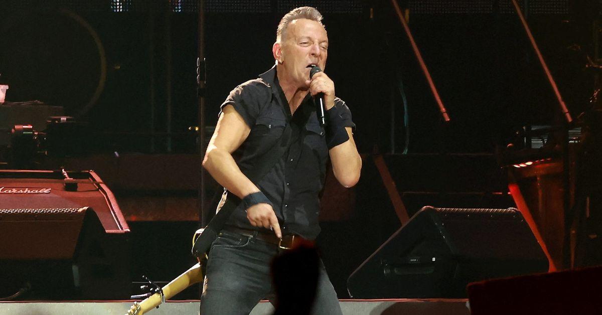 Bruce Springsteen Suffers Terrifying Fall Off Stage