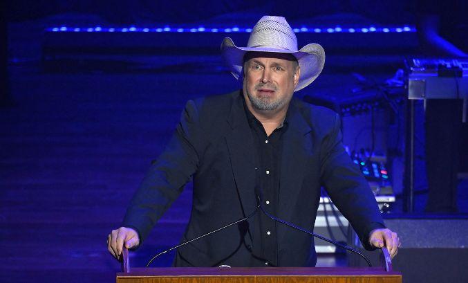 garth brooks trisha yearwood hurtling towards million divorce