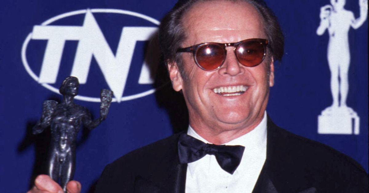 jack nicholson poses rare photo daughter lorraine holidays amid dementia fears