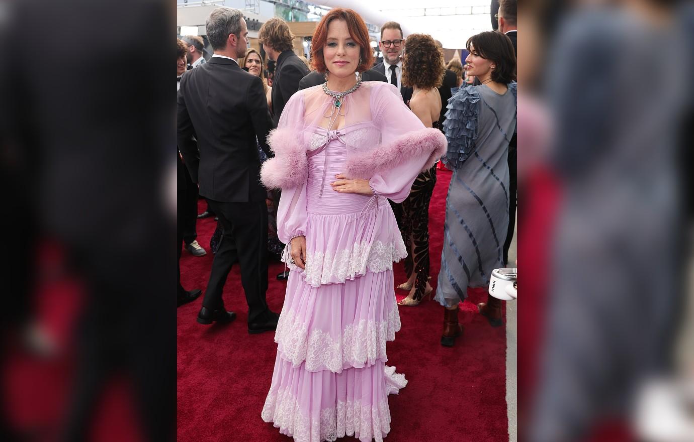 emmys red carfpet parker posey