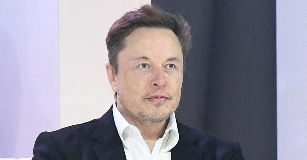 Elon Musks Dad Says He Took Tesla Ceo To A Sex Party At 9 Years Old 6216