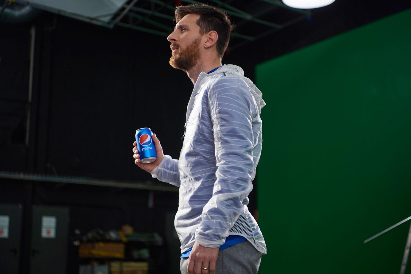 //PepsiFootball_TVCBTS_Messi