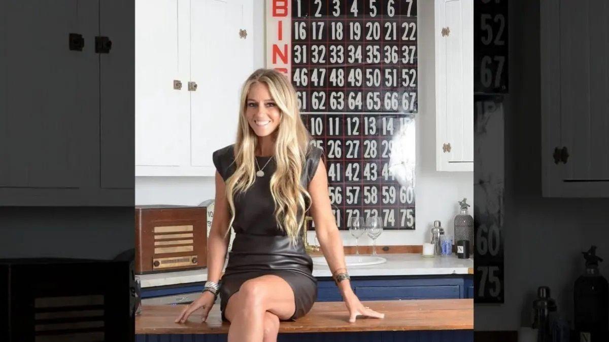 Photo of Nicole Curtis