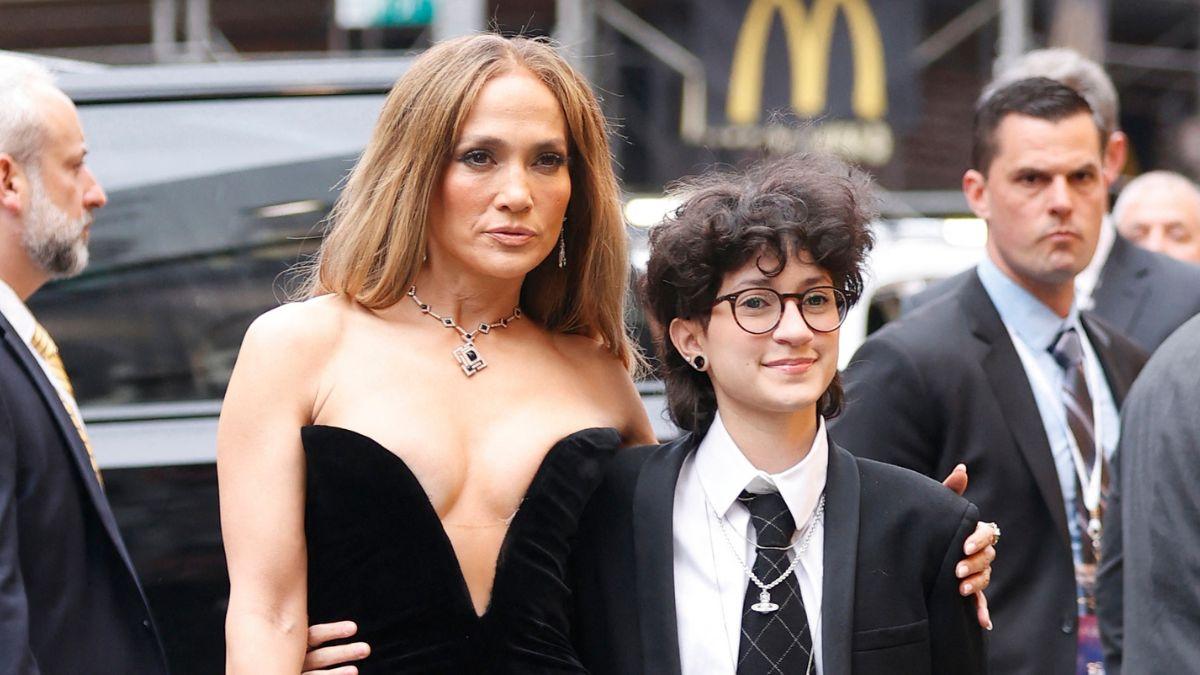 Photo of Emme Maribel Muñiz, Jennifer Lopez