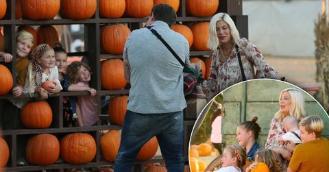 Tori Spelling Dean kids pumpkin patch