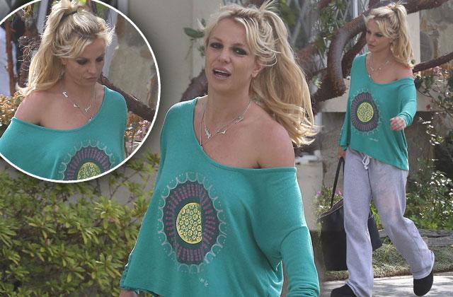 PICS] Britney Spears Goes Braless In Off Shoulder Sweatshirt