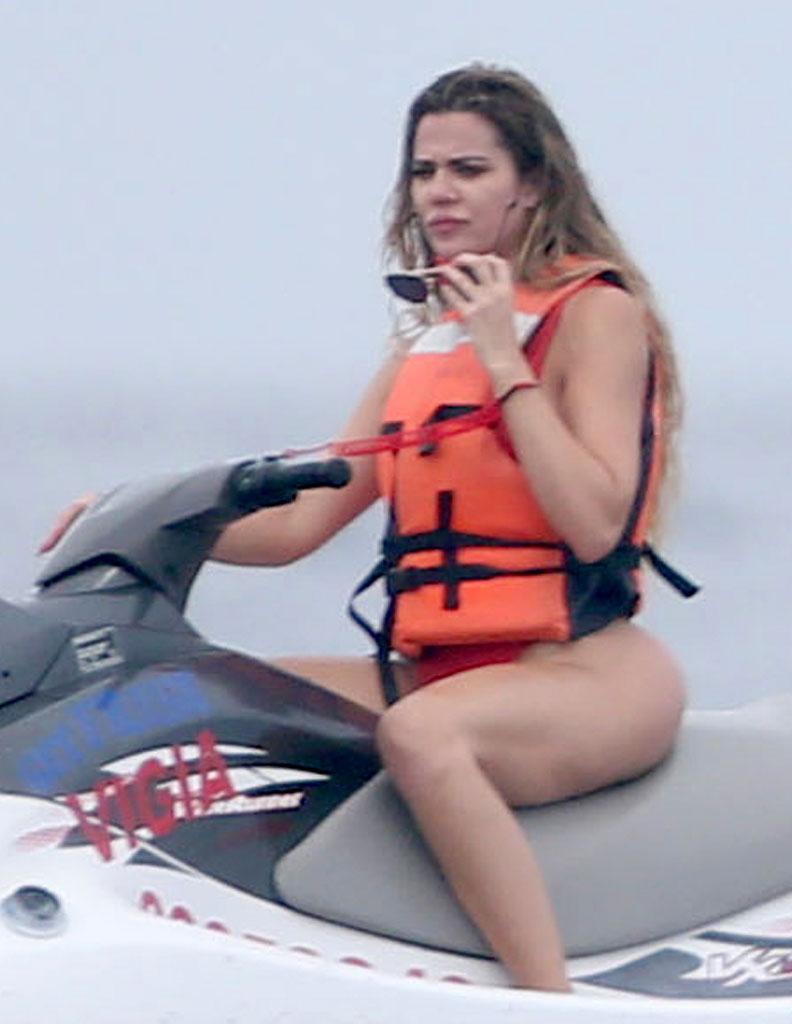 Khloe Kardashian Bathing Suit Butt Tristan Thompson Mexico