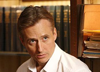 //linus roache law and order