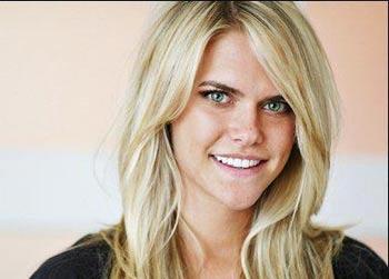 //lauren scruggs warned behind plane facebook