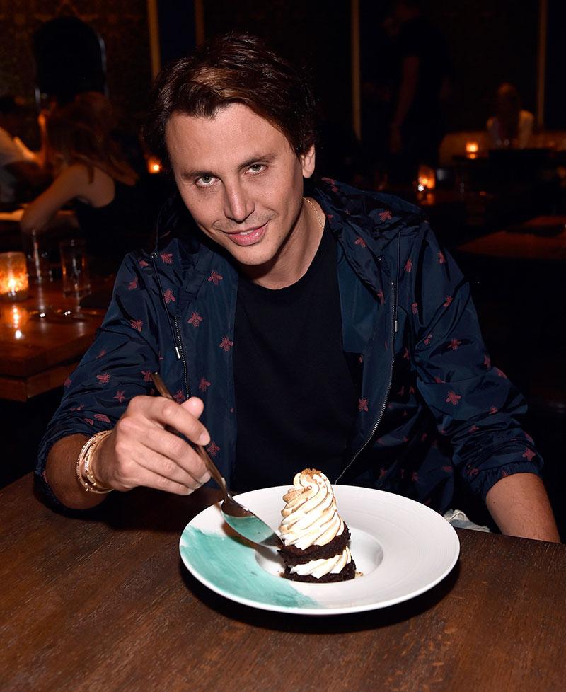 //Jonathan Cheban with Cloud Nine Dessert at Beauty Essex Las Vegas_David Becker