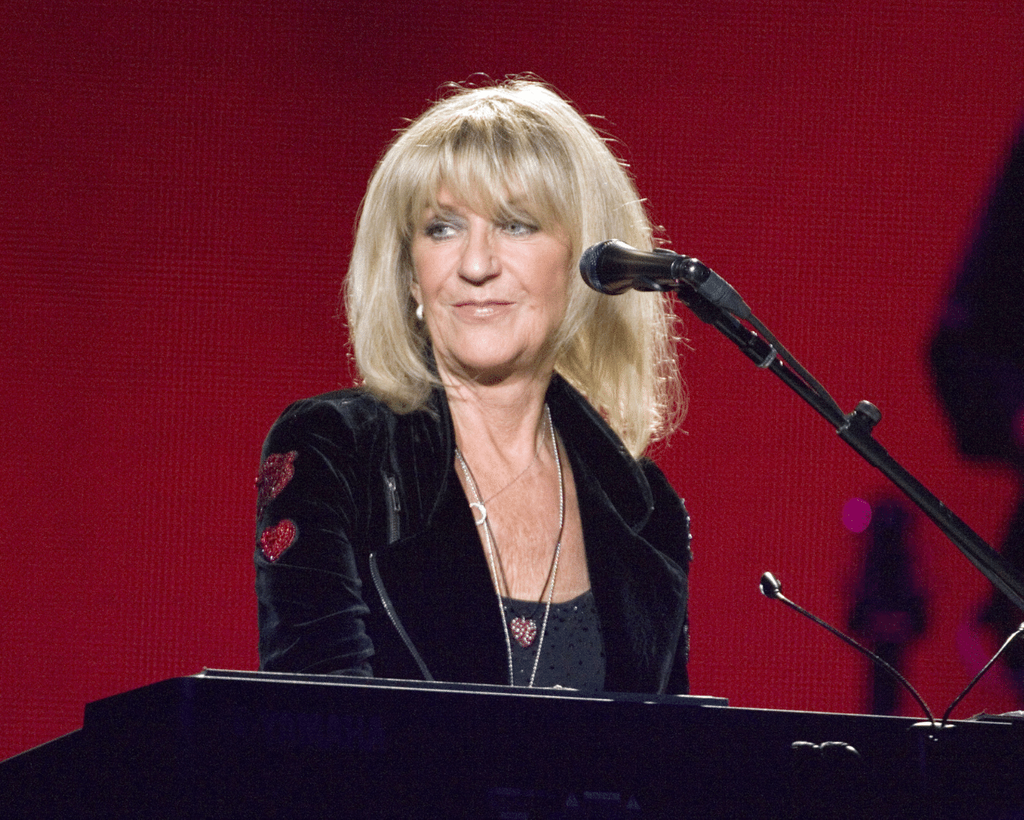 Fleetwood Mac Singer Christine McVie Dead At 79