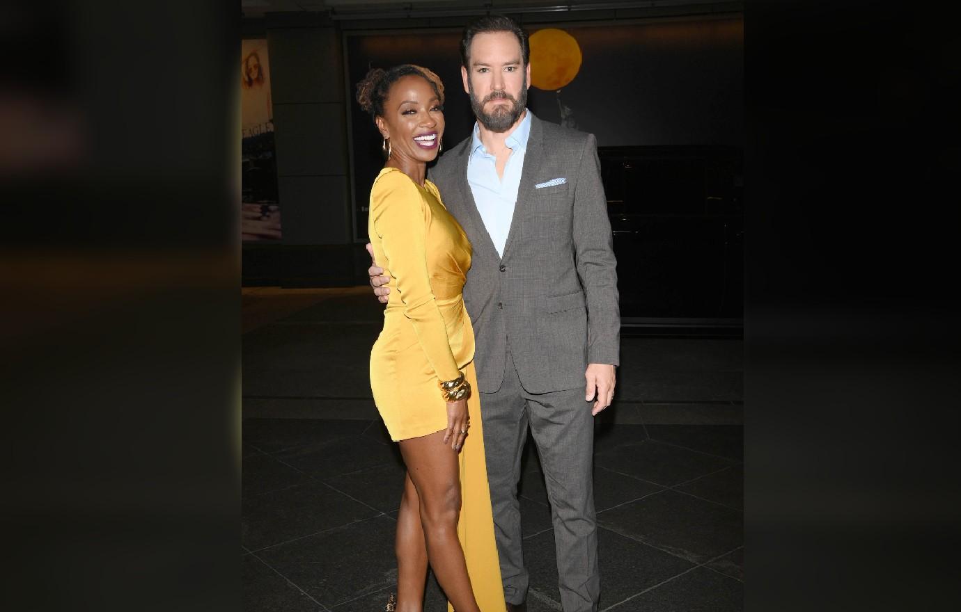 huck shanola hampton and mark paul gosselaar