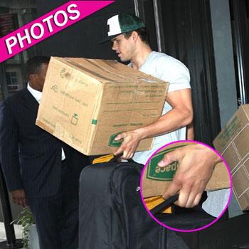 //kris humphries moving no wedding ring